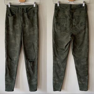 American Eagle Next Level Stretch Camouflage Curvy High-Rise Jeggings - Size: 2